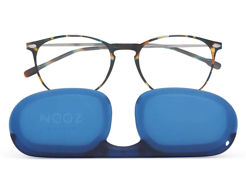 Nooz Essential Case